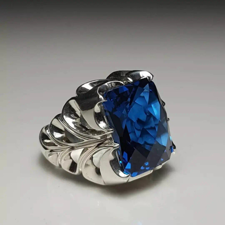 توپاز خوش قواره