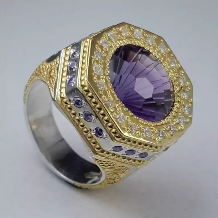 آمیتیست سلطنتی